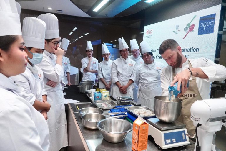 Chef Romeo Morelli e studenti ICI