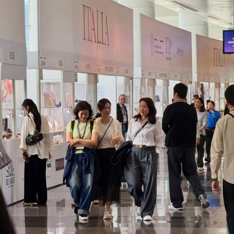 Fiera di gioielli Hong Kong 032026_1