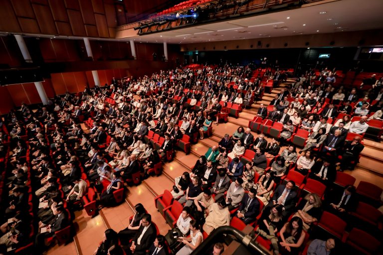 Audience 2